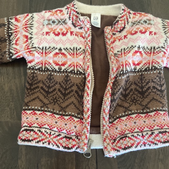 Baby gap zip up sweater 💕 EUC 6-12 months - Picture 3 of 12